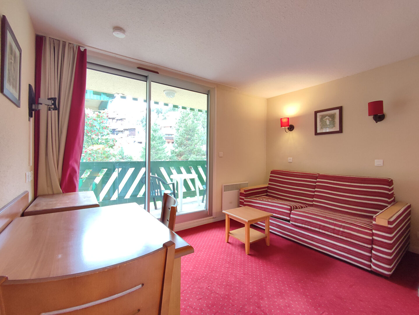 LE SEQUOIA - PYRENEES 2000