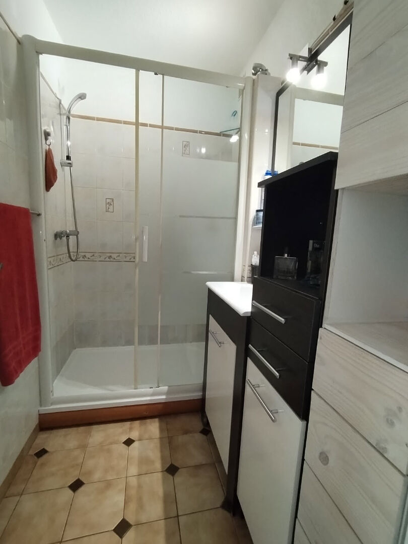 Photo PORT LEUCATE - T2 meublé avec terrasse et parking image 5/6