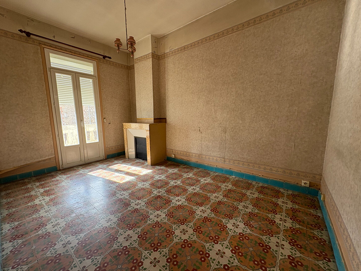 Photo VILLELONGUE DE LA SALANQUE - MAISON DE VILLAGE  F5+ GARAGE image 5/6