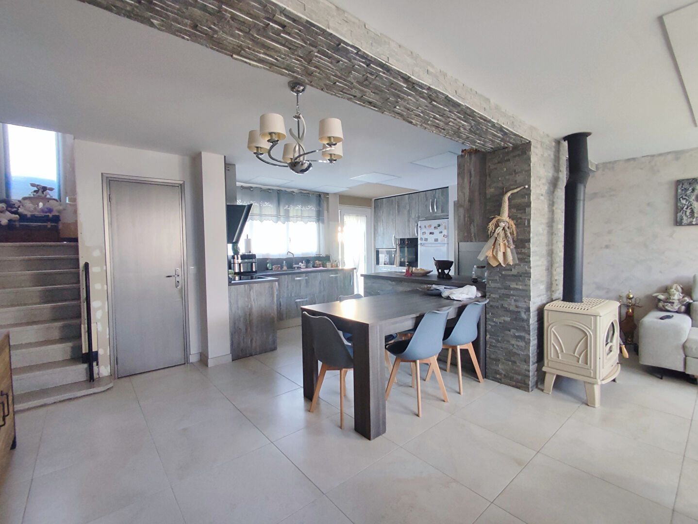 Photo Maison Le Soler 5 pièce(s) 120 m2 + garage et jardin image 2/6