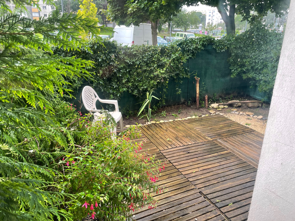 Location d'un appartement T2 à HEROUVILLE ST CLAIR