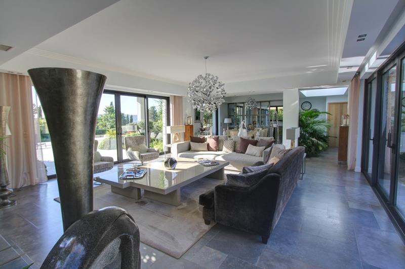 Photo VILLA LUXUEUSE DE PLAIN PIED AVEC 5 PIECES VUE MER, A PIED DES PLAGES DE GRIMAUD image 6/6