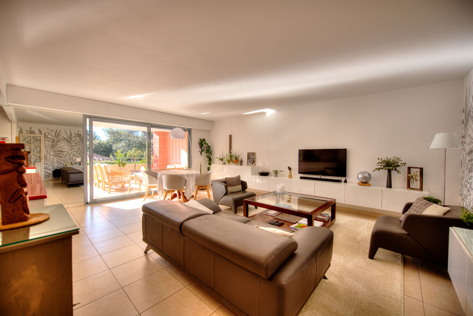 Photo EXCLUSIVITE APPARTEMENT 4 PIECES 102m2 VALESCURE image 2/6