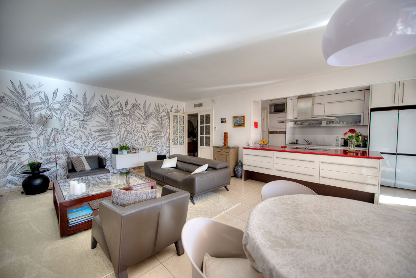 Photo EXCLUSIVITE APPARTEMENT 4 PIECES 102m2 VALESCURE image 3/6