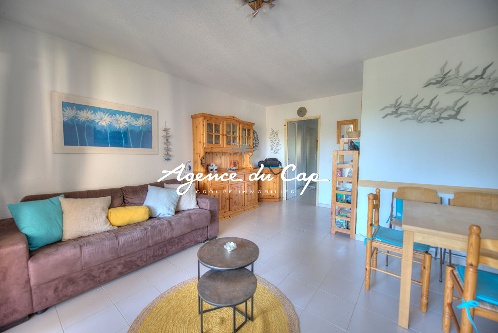 Photo A VENDRE APPARTEMENT 2 PIECES DE 47m2 AVEC TERRASSE PARKING PRIVATIF  AU COEUR DES GOLFS A SAINT RAPHAEL image 3/6