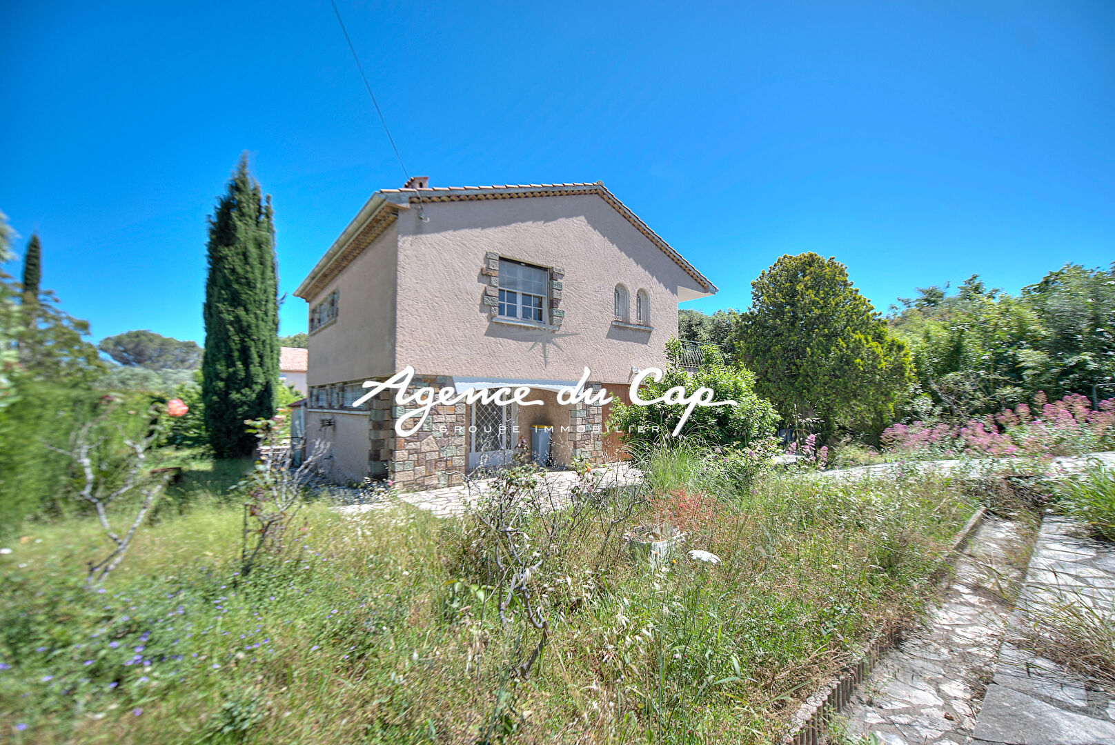 SAINT-RAPHAEL LES PLAINES VILLA 5 PIECES 150M² A RENOVER