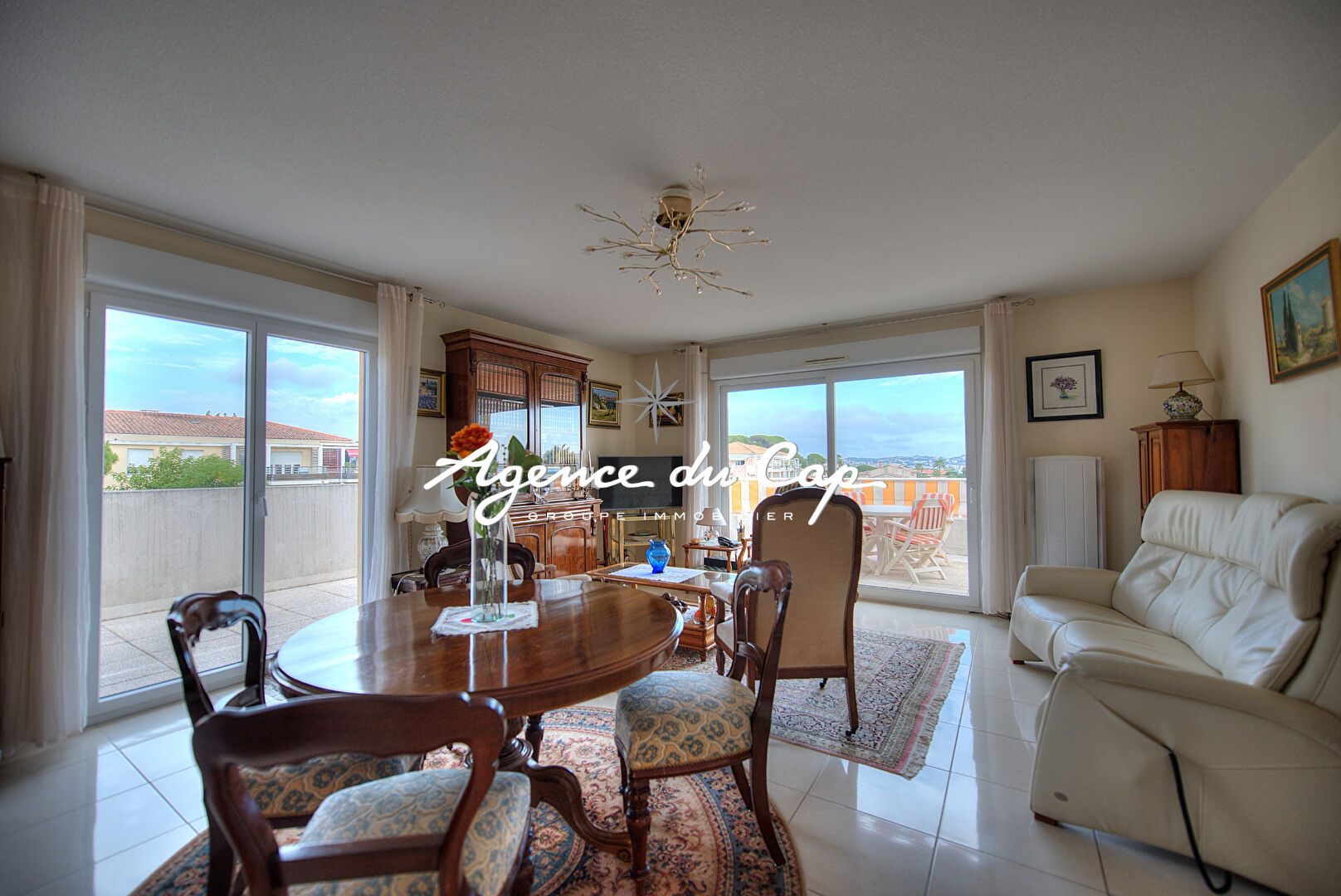 Photo FREJUS PROCHE CENTRE VILLE APPARTEMENT  4 PIECES 109m² image 3/6