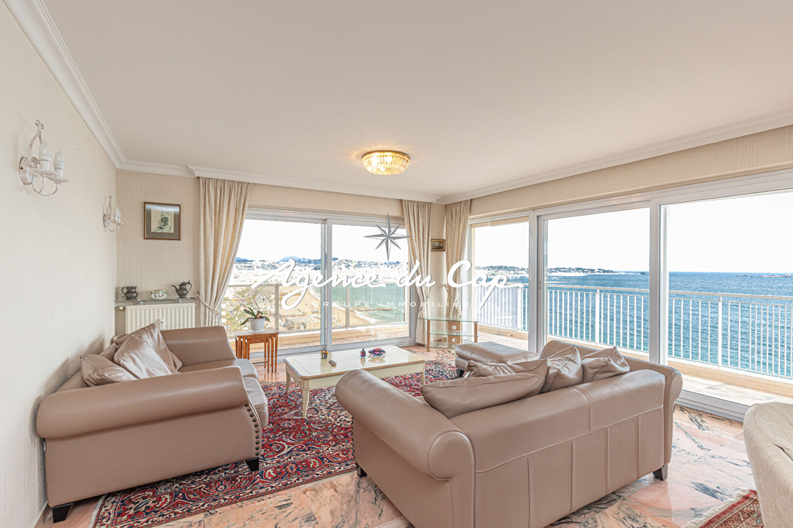 Photo APPARTEMENT FRONT DE MER AVEC VUE MER  PANORAMIQUE 4 PIECES TERRASSE ET GARAGE image 4/6
