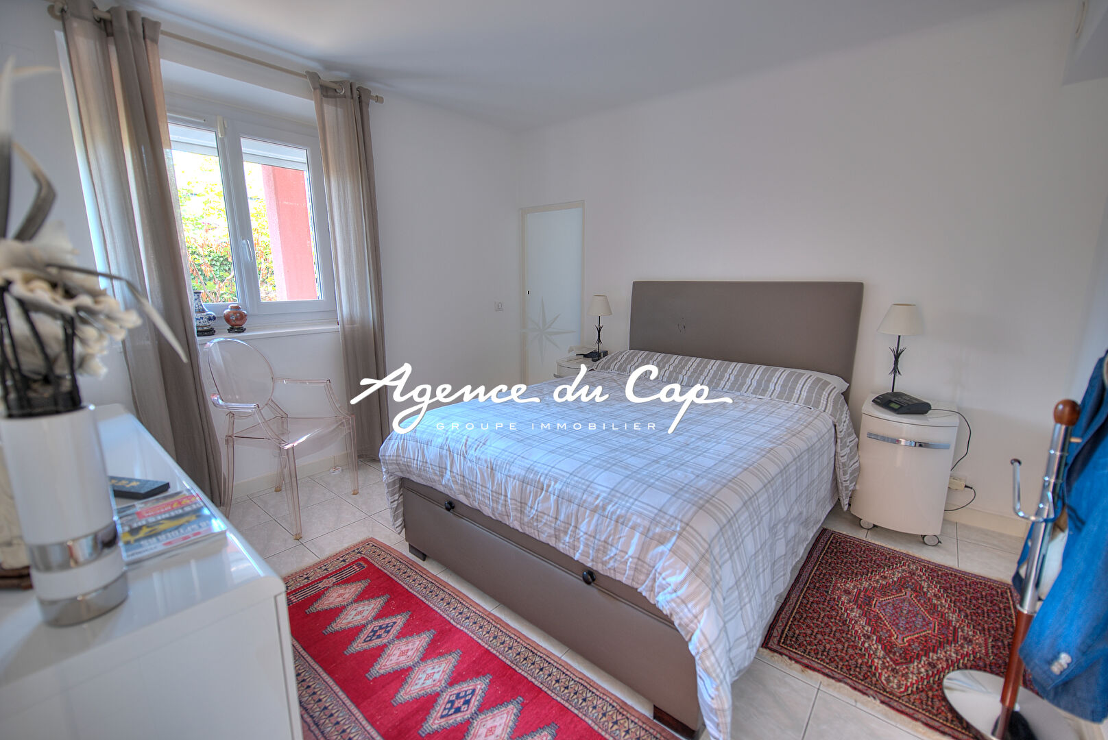 Photo SAINT RAPHAEL, APPARTEMENT 4/5 PIECES RDJ 104 m2 + 64 m2, 2/ 3 CHAMBRE, GRAND EXTERIEUR. image 4/6