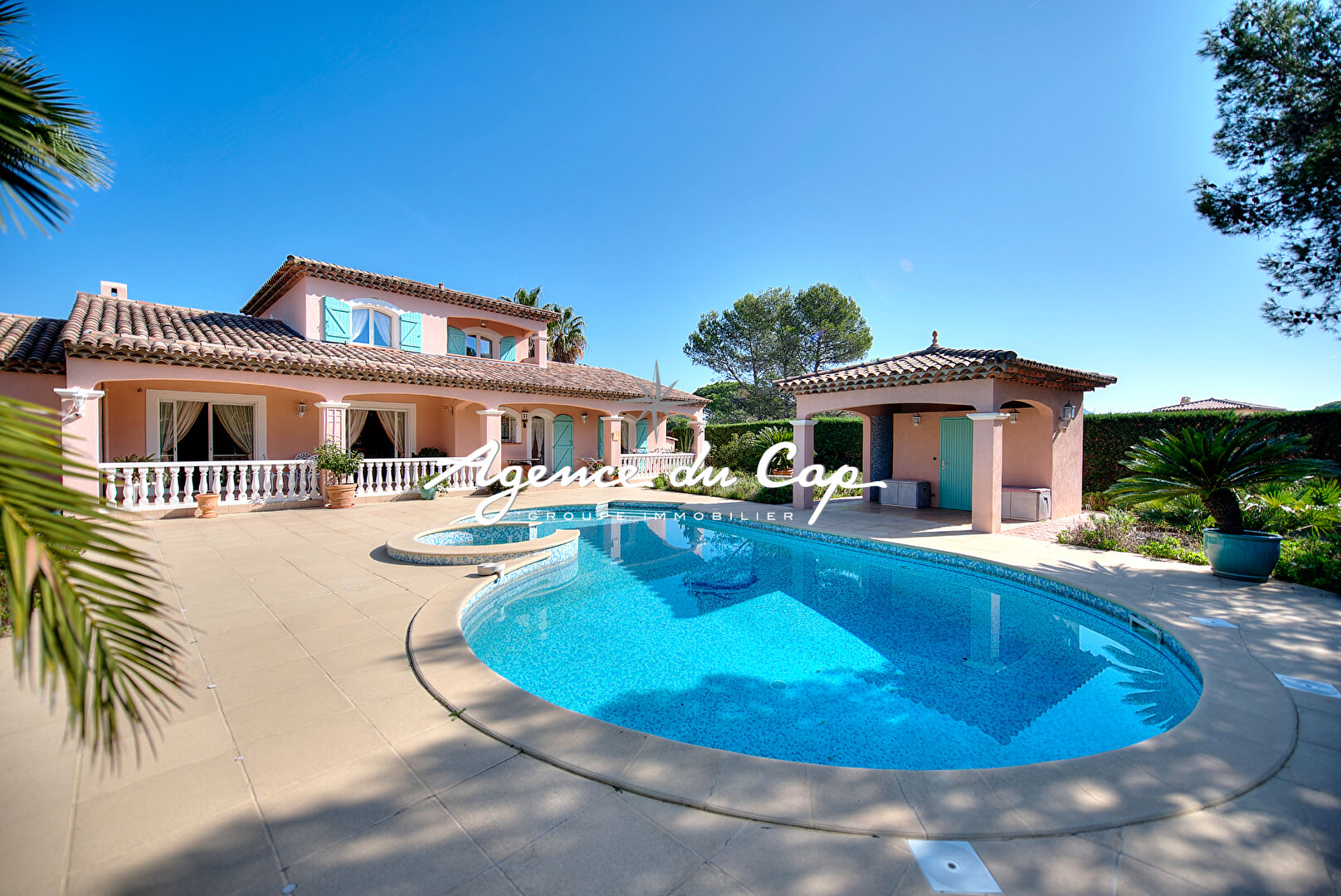 SAINT RAPHAEL VALESCURE VILLA 4 CHAMBRES