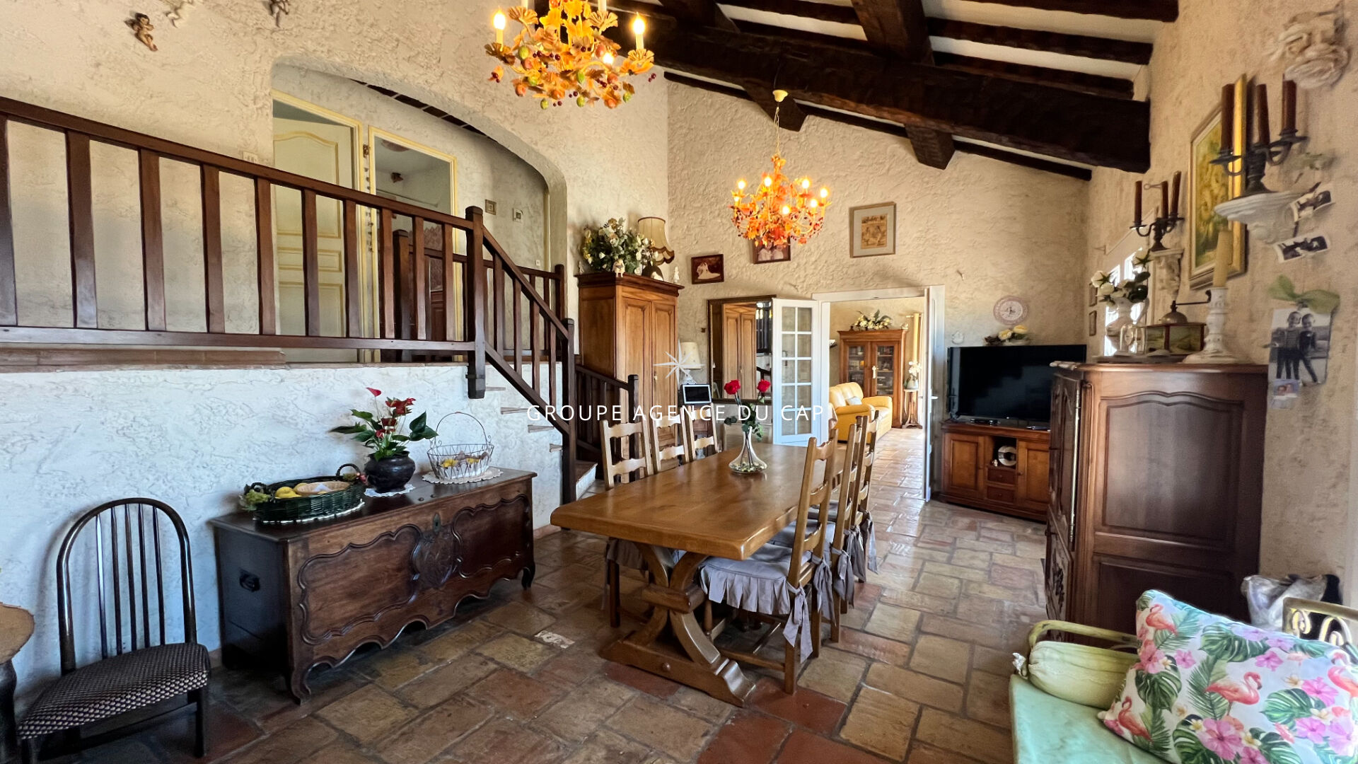 Photo À VENDRE VILLA DE 7 PIÈCES AVEC PISCINE ET GRANDE TERRASSE OFFRANT UNE VUE MER SUR LE GOLFE DE SAINT-TROPEZ, AUX ISSAMBRES image 3/6