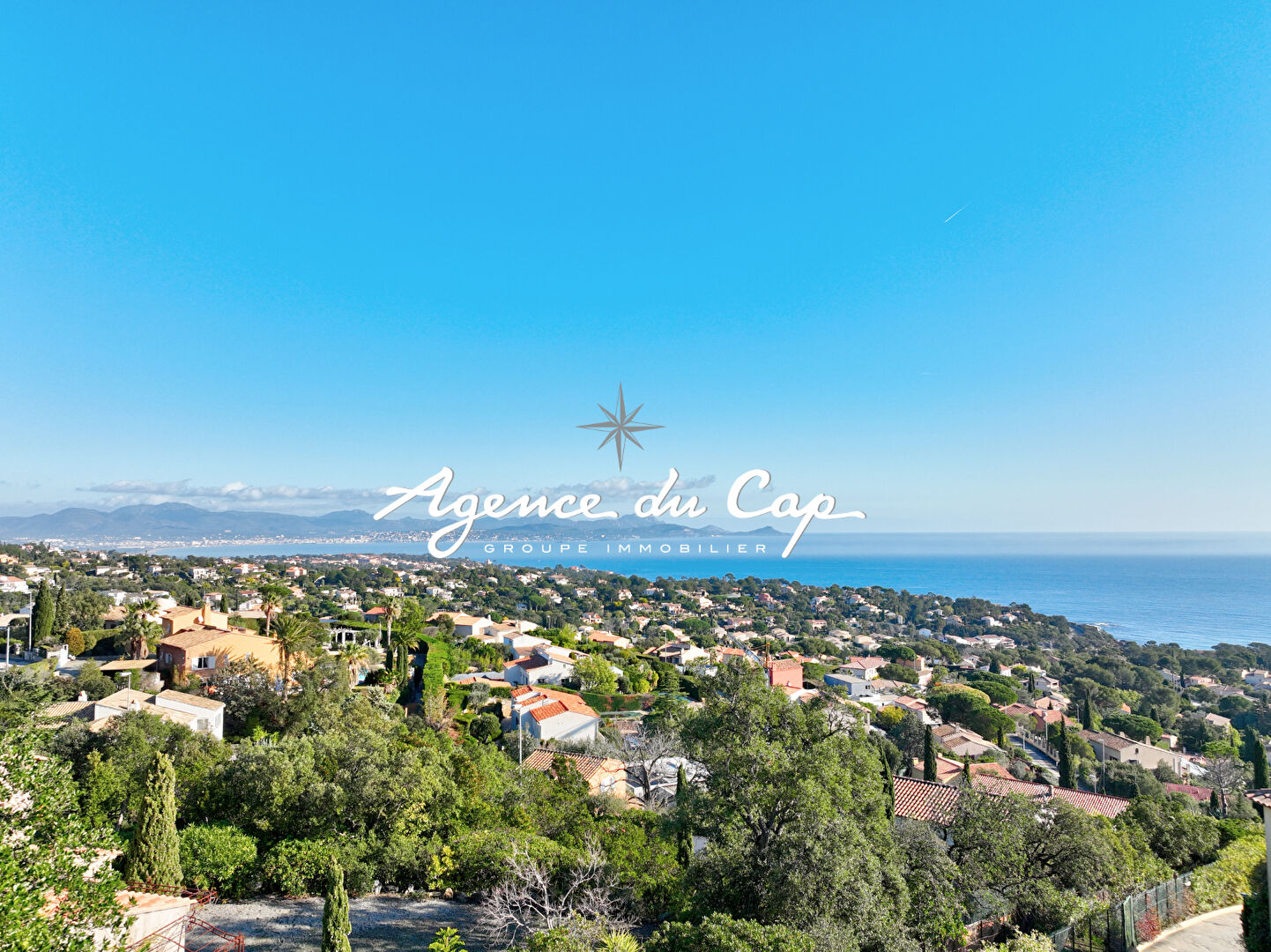 Photo TERRAIN CONSTRUCTIBLE DE 688M² PROCHE MER AUX ISSAMBRES image 3/4