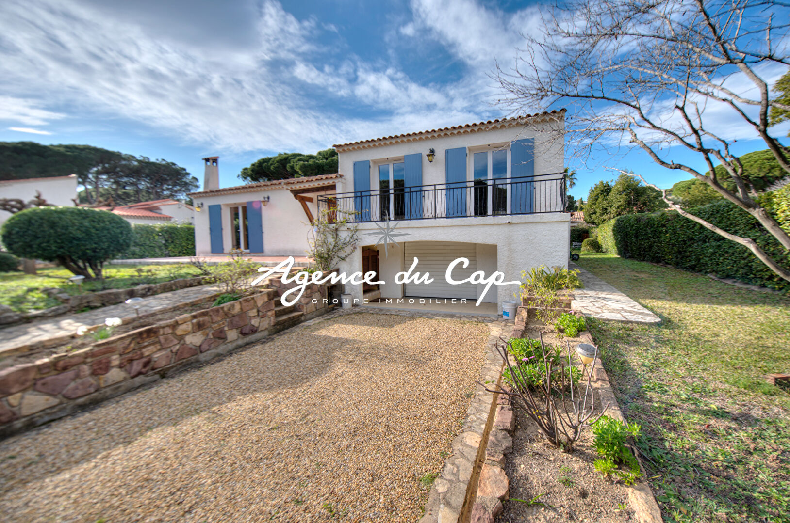 Photo VILLA DE 123M²  5 PIÈCES AVEC TERRAIN PISCINABLE ET GARAGE SAINTE-MAXIME SITUÉE À 400M DE LA PLAGE DE LA NARTELLE image 2/6