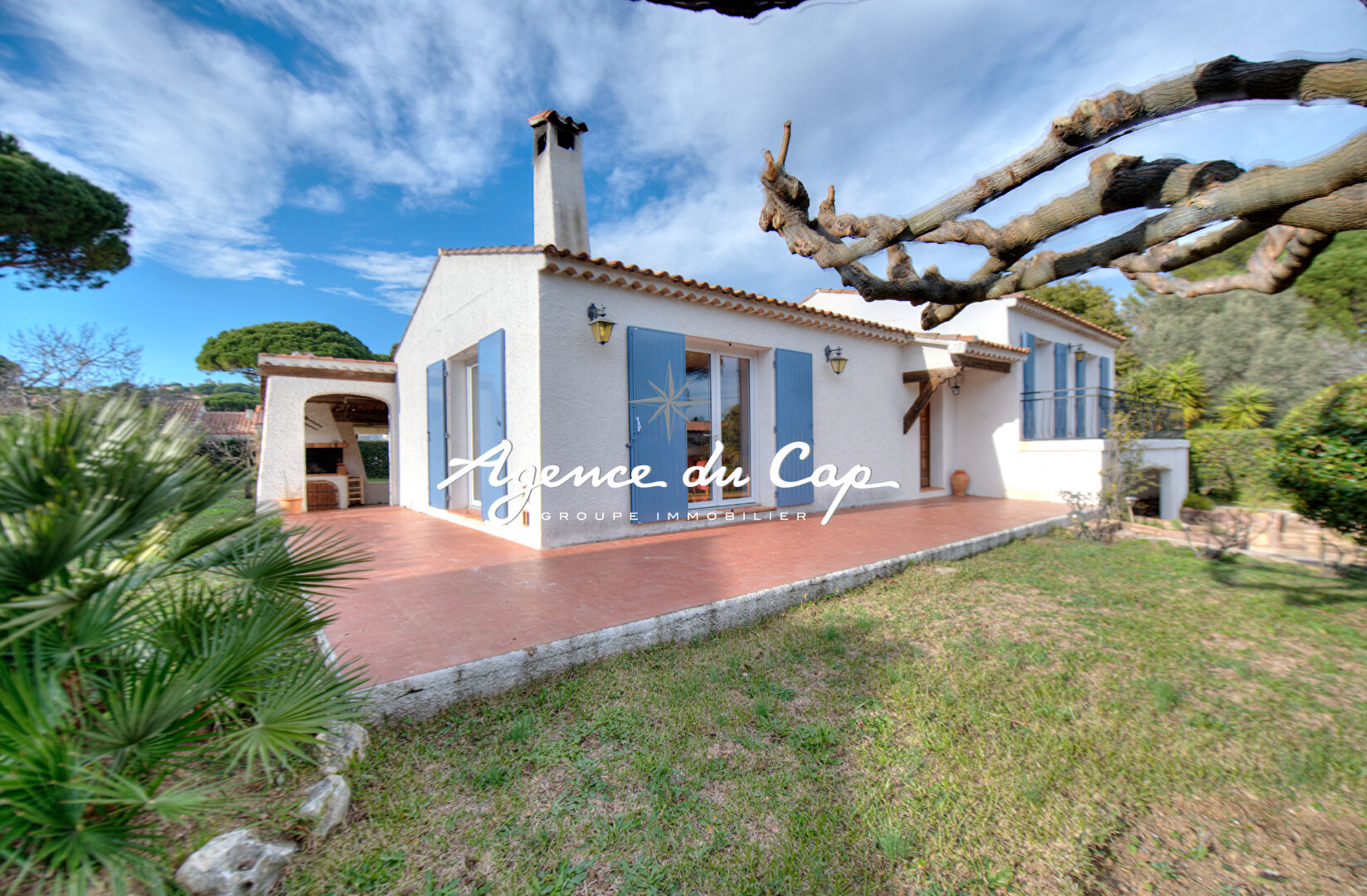 Photo VILLA DE 123M²  5 PIÈCES AVEC TERRAIN PISCINABLE ET GARAGE SAINTE-MAXIME SITUÉE À 400M DE LA PLAGE DE LA NARTELLE image 3/6