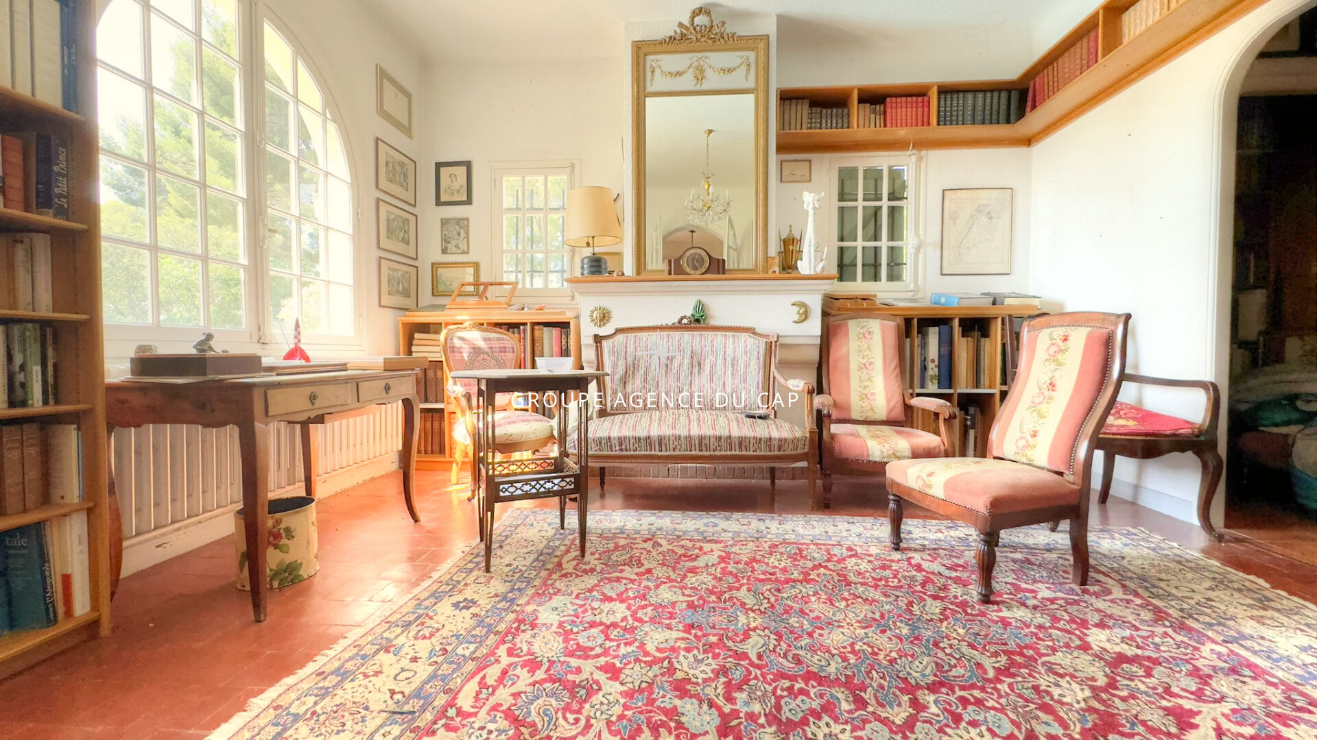 Photo VILLA DE MAÎTRE 220M² AVEC 5 CHAMBRES PISCINE, PROCHE DES PLAGES DE SAINTE MAXIME image 6/6