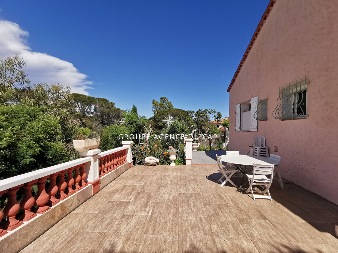 VILLA 72M² 4 PIÈCES AVEC 2 CHAMBRES À  200M DES CRIQUES DE SAINT AYGULF