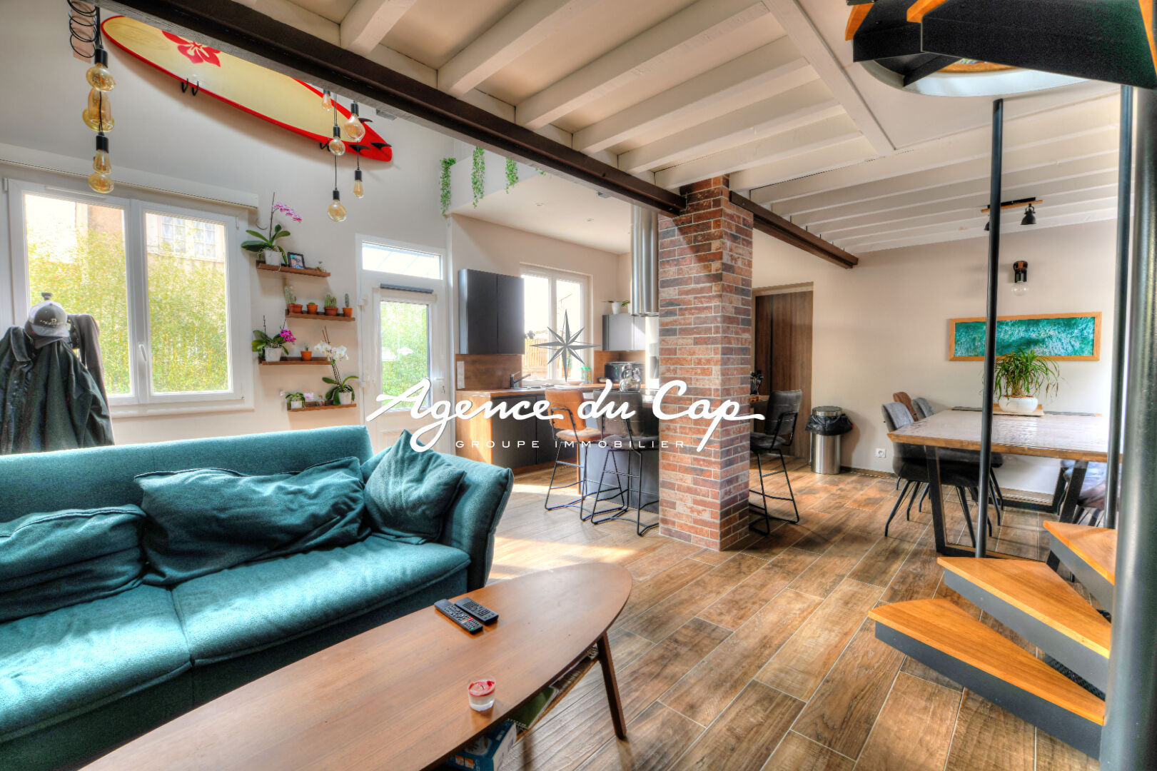 Photo VILLA  DE CHARME 3 PIECES GRANDE TERRASSE GARAGE ET JACCUZZI COMMERCES ET MER A PIED A SAINT RAPHAEL QUARTIER BOULOURIS image 4/6