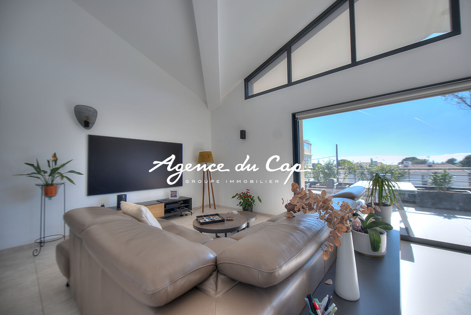 Photo LES PLAINES PLATEAU NOTRE DAME DUPLEX 155M² VUE MER TERRASSE 43 M² GARAGE DOUBLE+3 PARKINGS PISCINE image 5/6