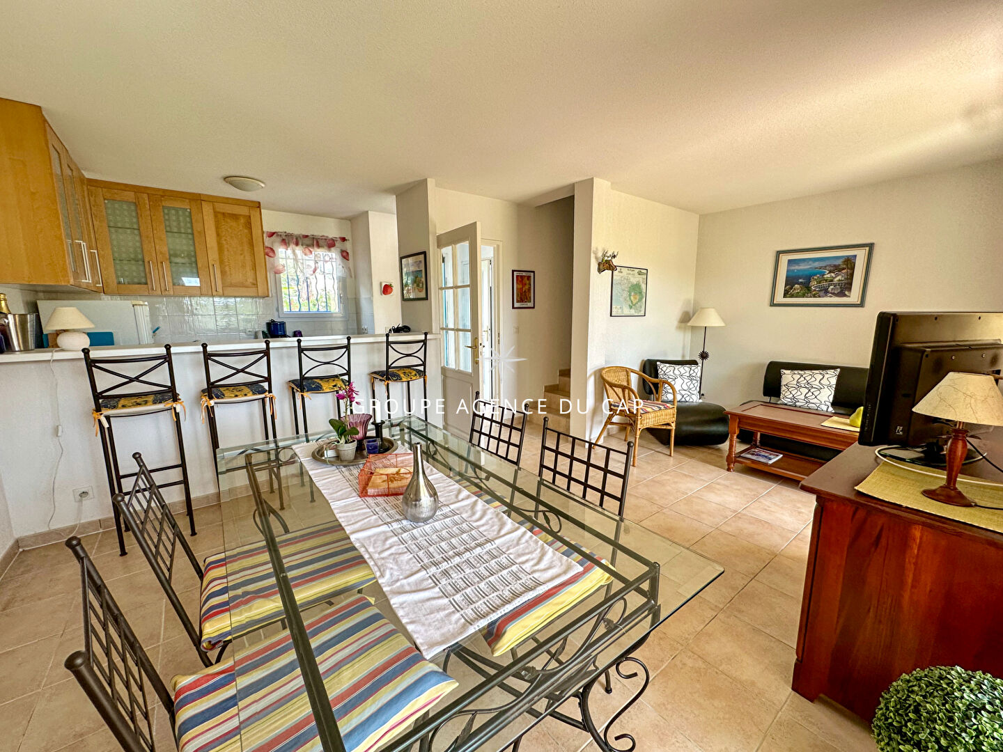 Photo À VENDRE APPARTEMENT 58M² 3 PIECES SITUÉ DANS UNE RÉSIDENCE FERMÉE AVEC PISCINE, AUX ISSAMBRES image 5/6