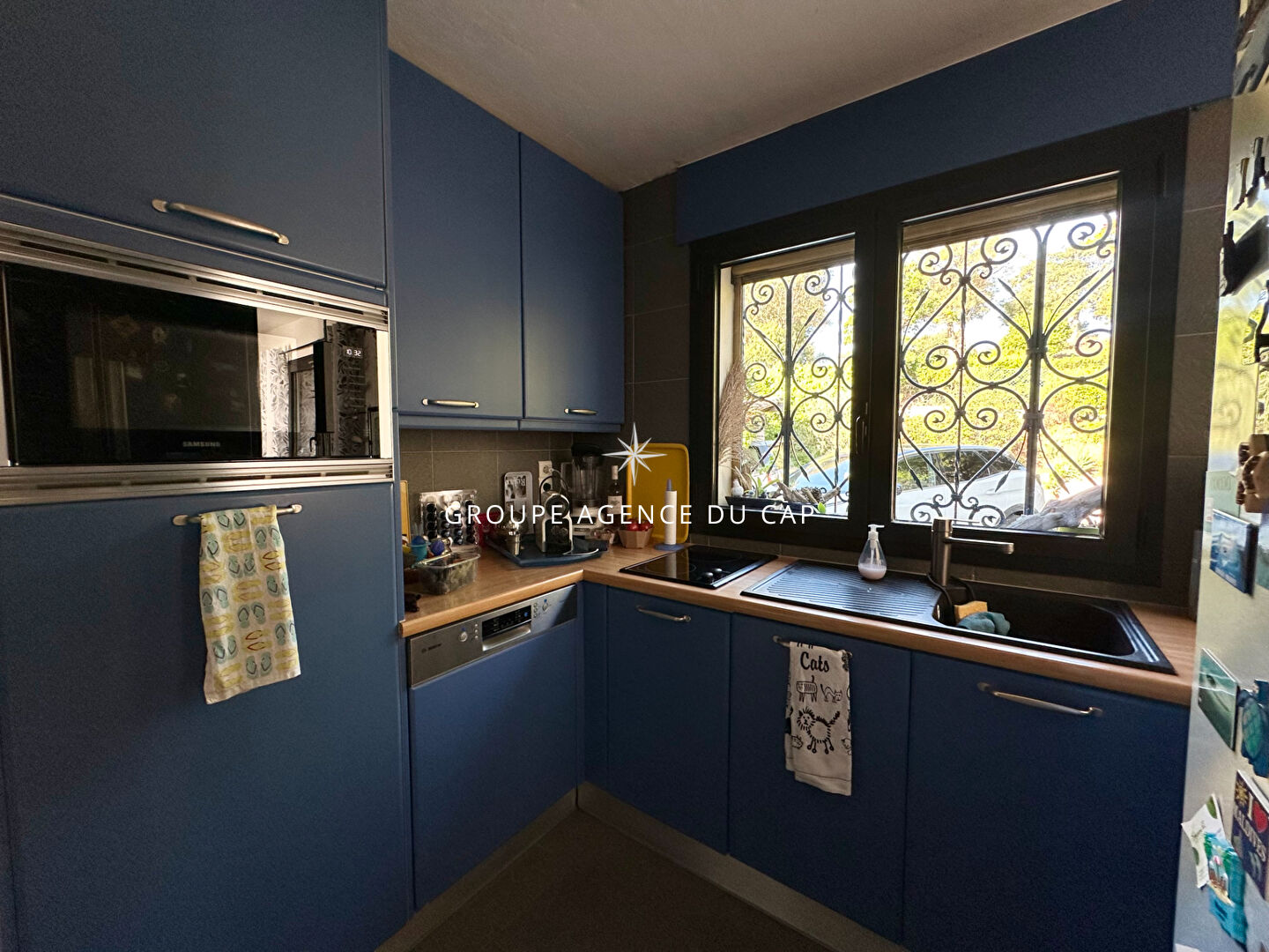 Photo À VENDRE VILLA DE 173M², 5 PIÈCES COMPRENANT 4 CHAMBRES AVEC PISCINE ET GARAGE VUE MER, SITUÉE AUX ISSAMBRES image 6/6
