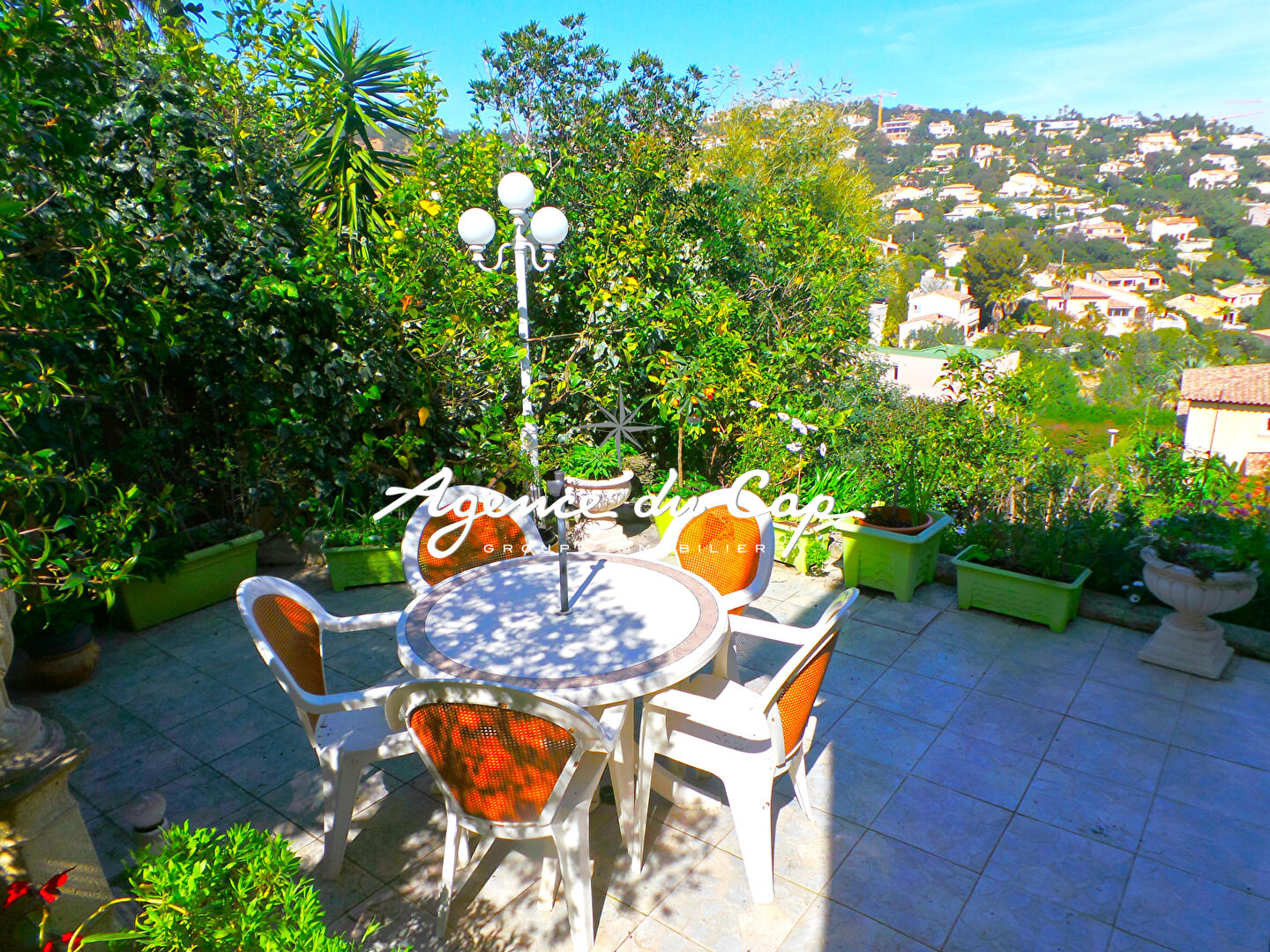 Photo À VENDRE VILLA 7 PIECES AVEC 5 CHAMBRES 3 BELLES TERRASSES AVEC PISCINE ET VUE DEGAGÉE, SITUÉ AUX ISSAMBRES image 4/6