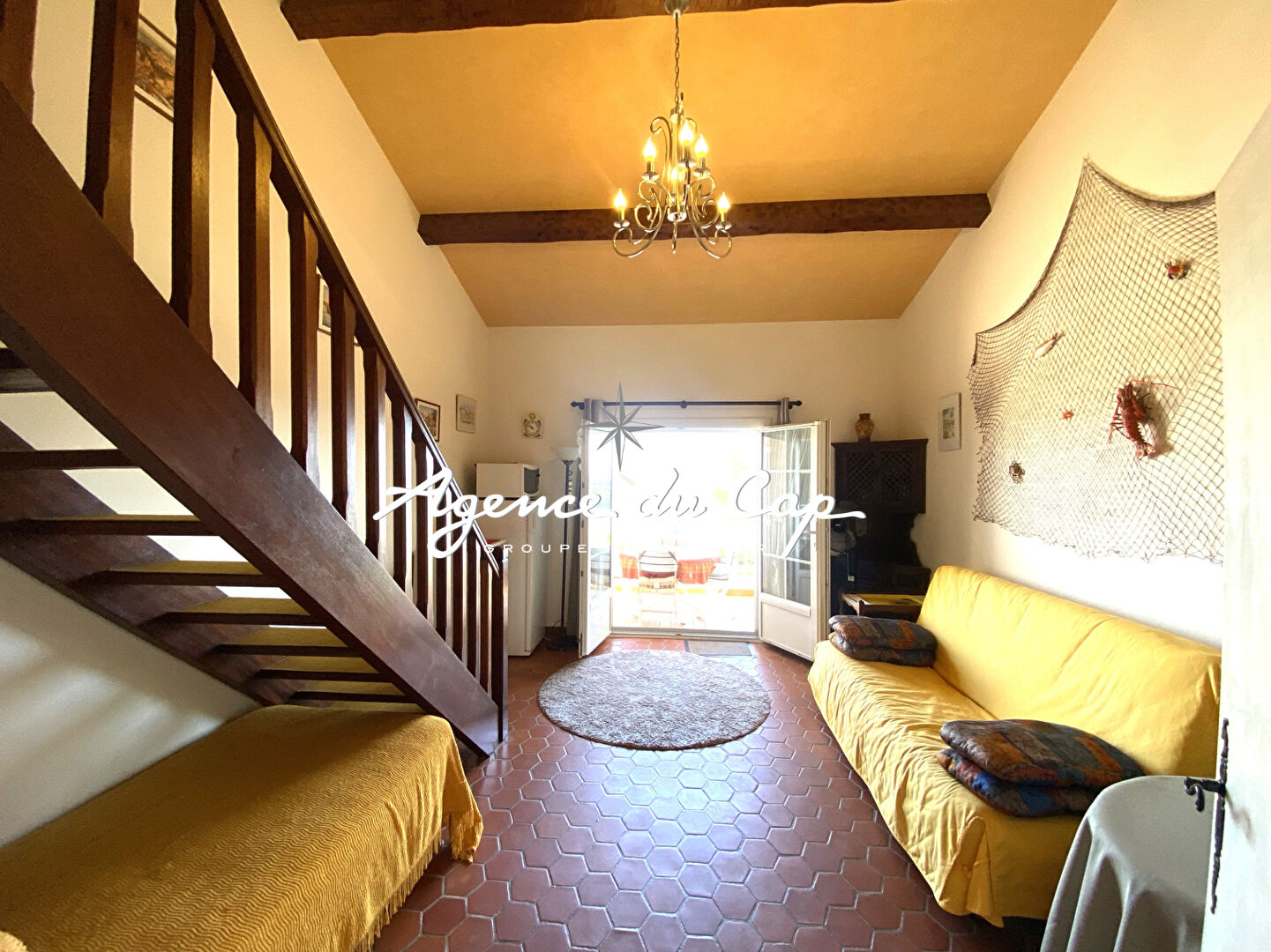 Photo À VENDRE APPARTEMENT 2 PIÈCES EN DUPLEX AVEC UNE TERRASSE VUE MER, DANS UNE RÉSIDENCE PROCHE DES PLAGES, AUX ISSAMBRES image 3/5