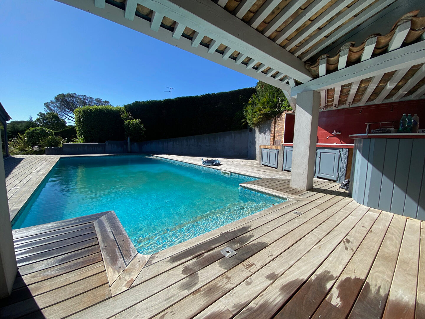 Photo VILLA DE CARACTERE PISCINE POOL HOUSE AU CALME  SAINT RAPHAEL VALESCURE image 2/6