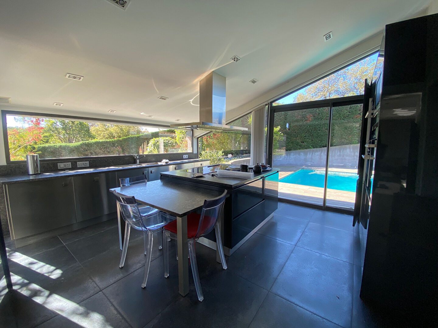 Photo VILLA DE CARACTERE PISCINE POOL HOUSE AU CALME  SAINT RAPHAEL VALESCURE image 4/6