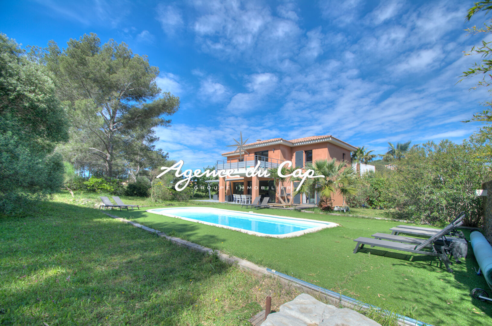Villa Saint Raphael 6 pièce(s) 175 m2