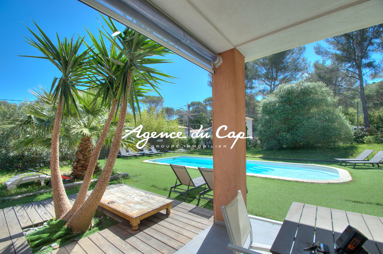 Photo Villa Saint Raphael 6 pièce(s) 175 m2 image 2/6