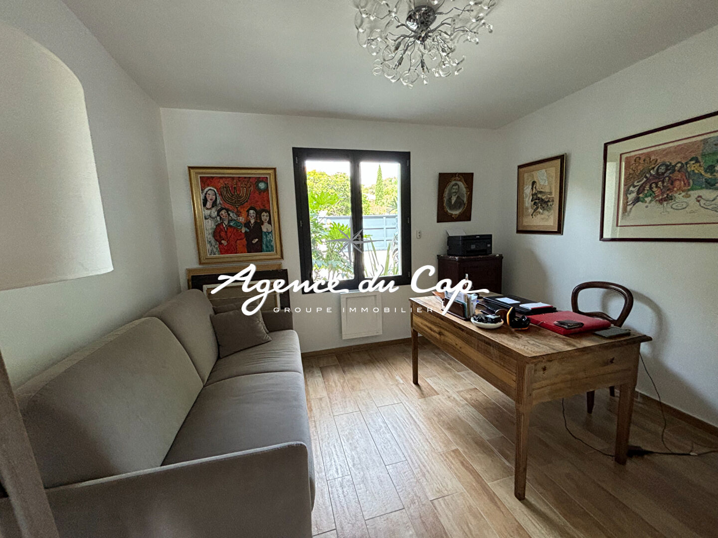 Photo VILLA CONTEMPORAINE À VENDRE COMPRENANT 4 PIÈCES DONT 3 CHAMBRES AVEC PISCINE ET VUE MER, À SAINT-AYGULF image 6/6