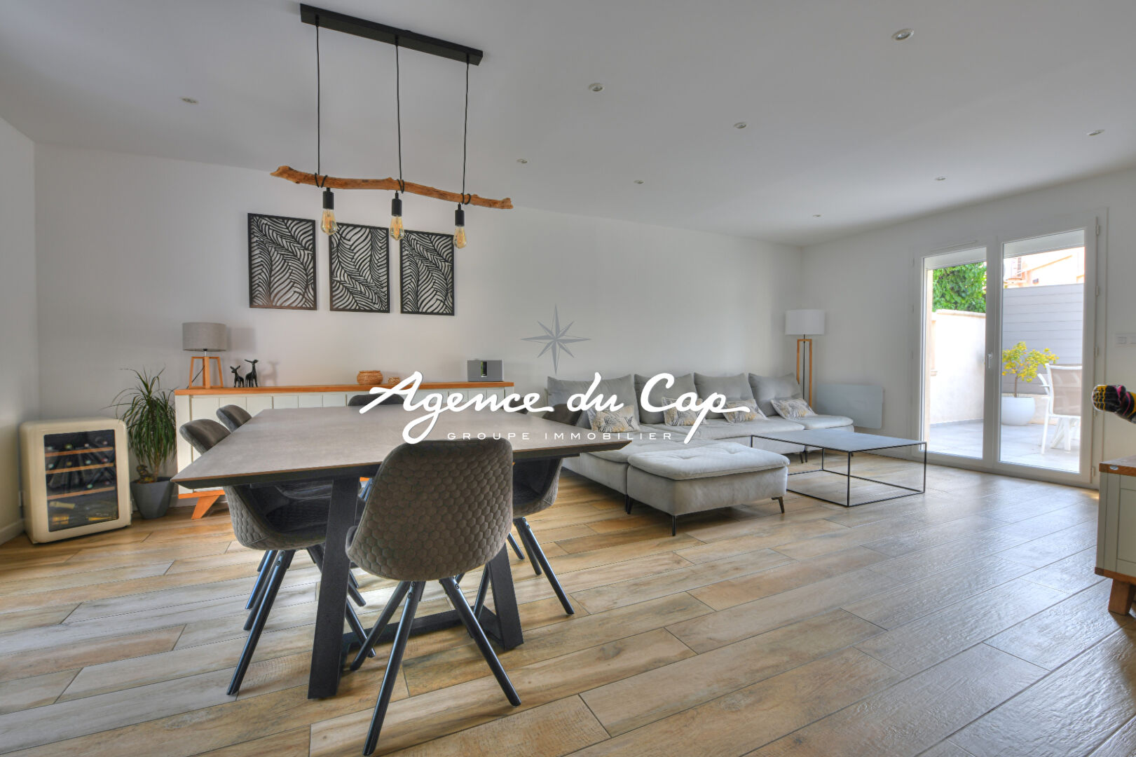 Photo VILLA DE PLAIN PIED 4 PIECES PROCHE COMMERCES AU CALME QUARTIER TOUR DE MARE A FREJUS image 2/6