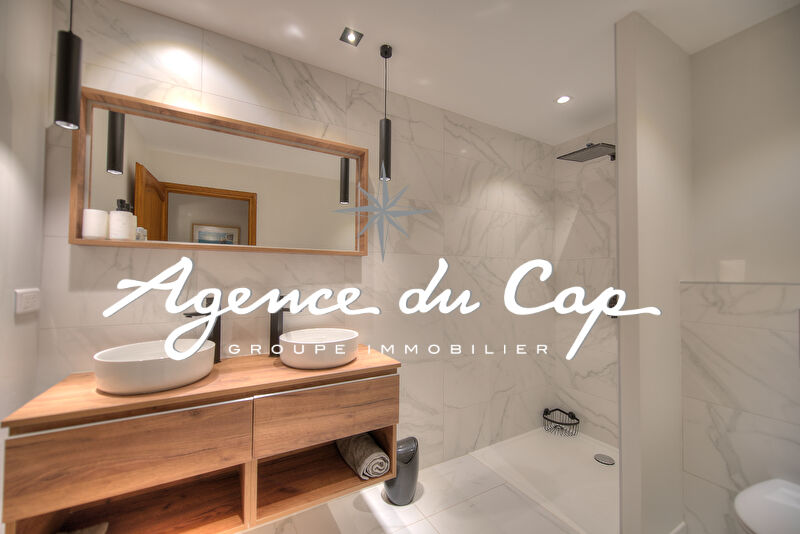 Photo VILLA PLAIN PIED LUMINEUSE AVEC PISCINE SUR UN TERRAIN DE  4700M² DANS UN DOMAINE SECURISE image 4/6