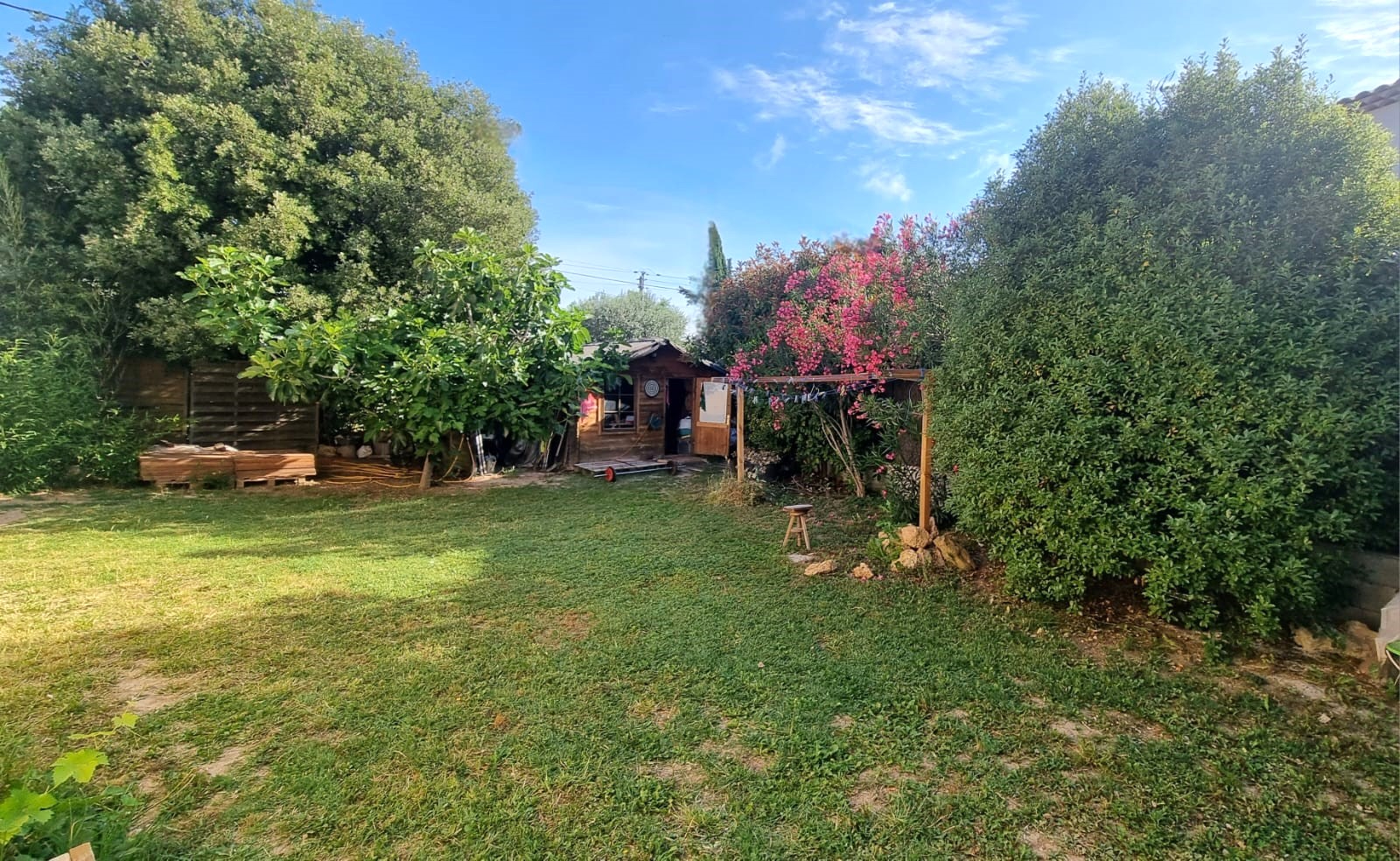 Photo BAGNOLS EN FORET VILLA AVEC PISCINE A PIEDS DU VILLAGE image 3/6