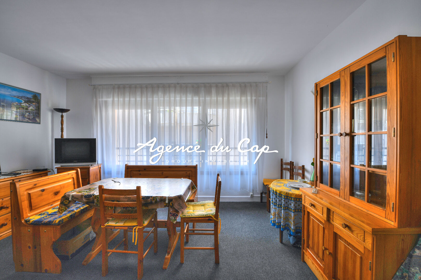 Photo APPARTEMENT A VENDRE TYPE T1 AVEC COIN NUIT  COEUR DE VILLE A 100M DE LA PLAGE A SAINT RAPHAEL TRIANGLE D'OR image 4/6