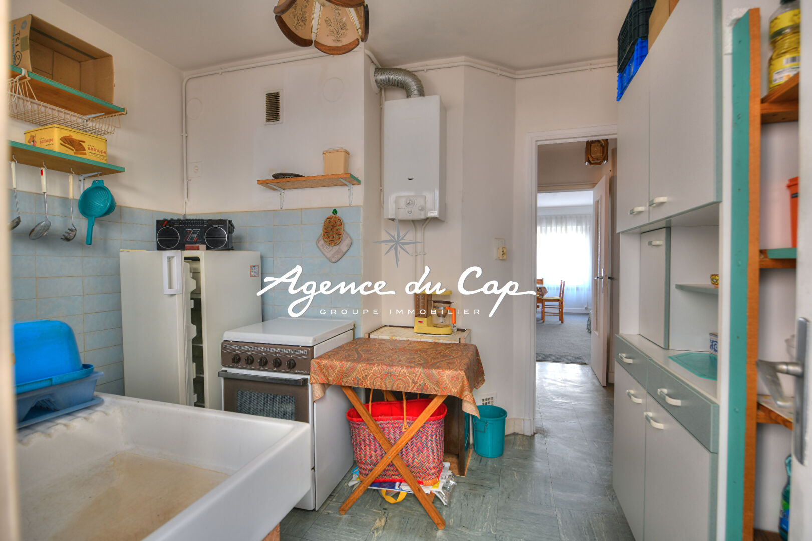 Photo APPARTEMENT A VENDRE TYPE T1 AVEC COIN NUIT  COEUR DE VILLE A 100M DE LA PLAGE A SAINT RAPHAEL TRIANGLE D'OR image 5/6