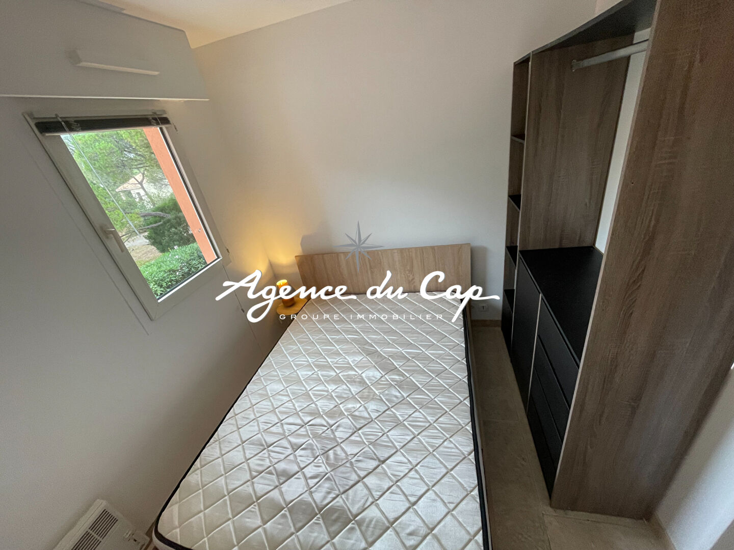 Photo APPARTEMENT 2 PIECES RESIDENCE AVEC PISCINE ET GARAGE PRIVATIF SAINT RAPHAEL VALESCURE image 4/5