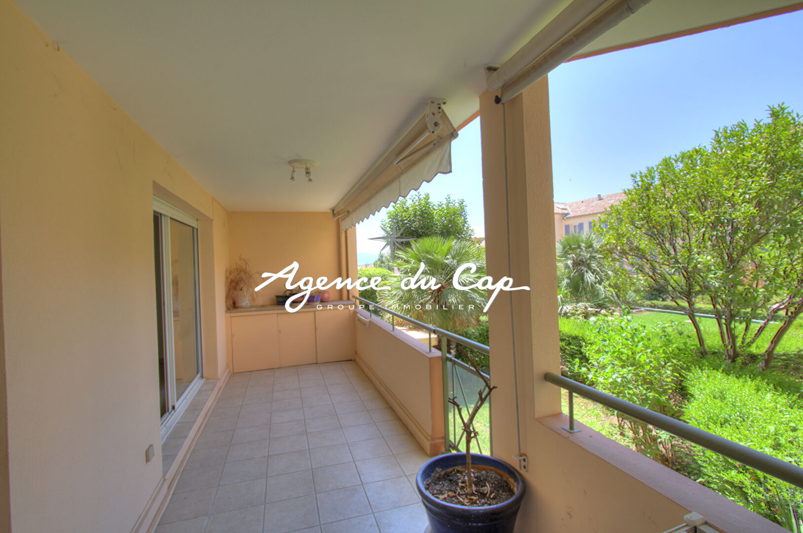 Photo A VENDRE APPARTEMENT T4  de 95 m² SAINTE MAXIME CENTRE image 4/6