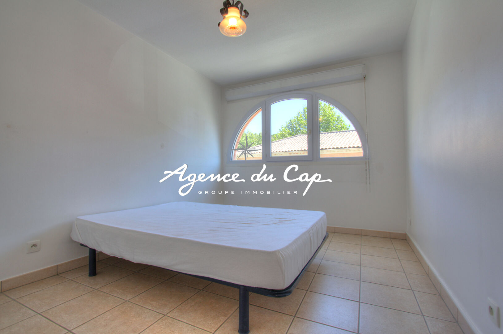 Photo A VENDRE APPARTEMENT T4  de 95 m² SAINTE MAXIME CENTRE image 6/6