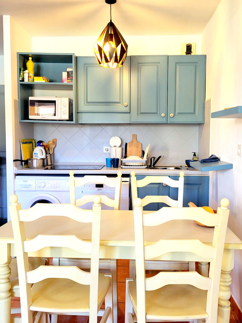 Photo À VENDRE APPARTEMENT 2 PIECES DE 36M² DANS UNE RÉSIDENCE SÉCURISÉE AVEC PISCINE, AUX ISSAMBRES image 3/6