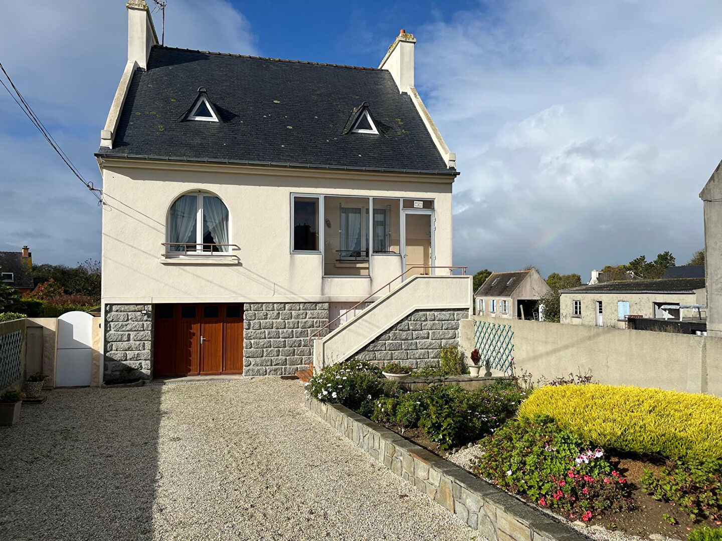 Photo MAISON  DE TYPE  5   à  PLOUGUERNEAU image 1/6