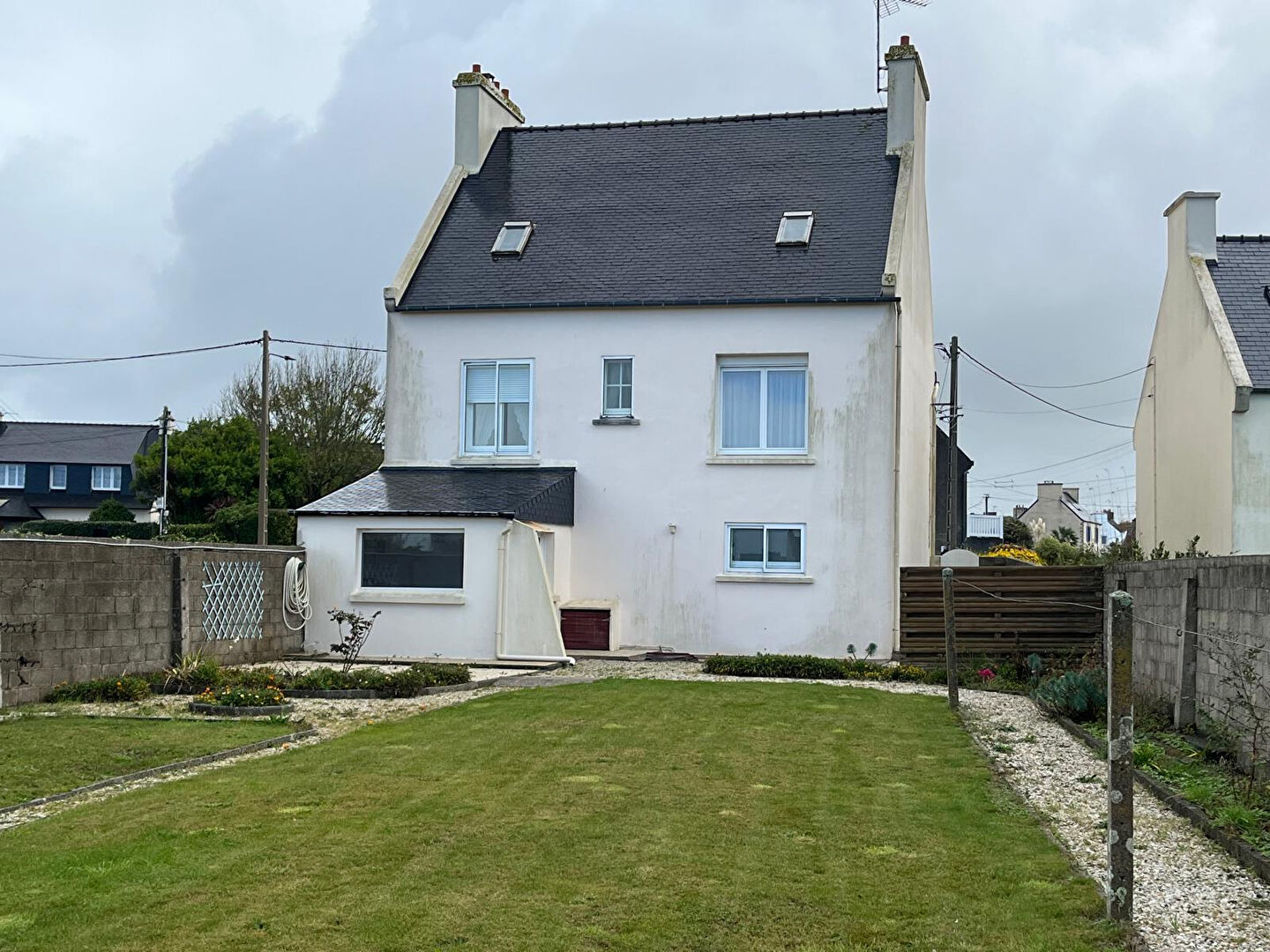 Photo MAISON  DE TYPE  5   à  PLOUGUERNEAU image 6/6