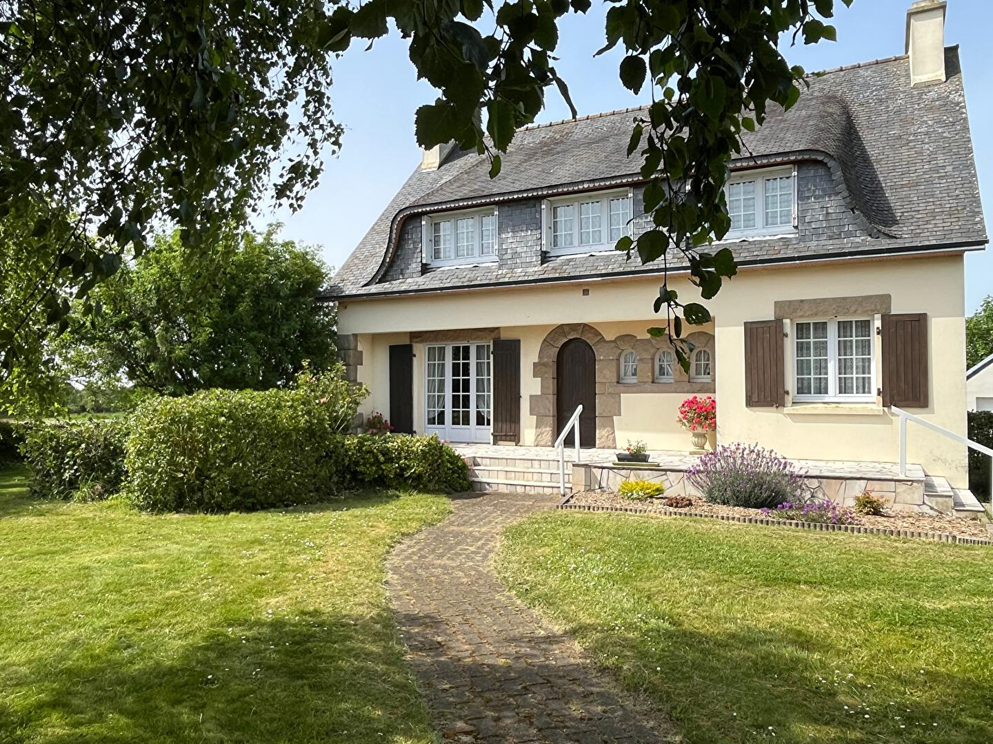 Agence immobilière de A.I.P IMMOBILIER BREST - A.I.P IMMOBILIER PAYS DES ABERS