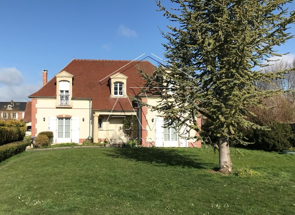 Agence immobilière de ARTHUR WINLEY IMMOBILIER - AW IMMOBILIER Sainte-Geneviève