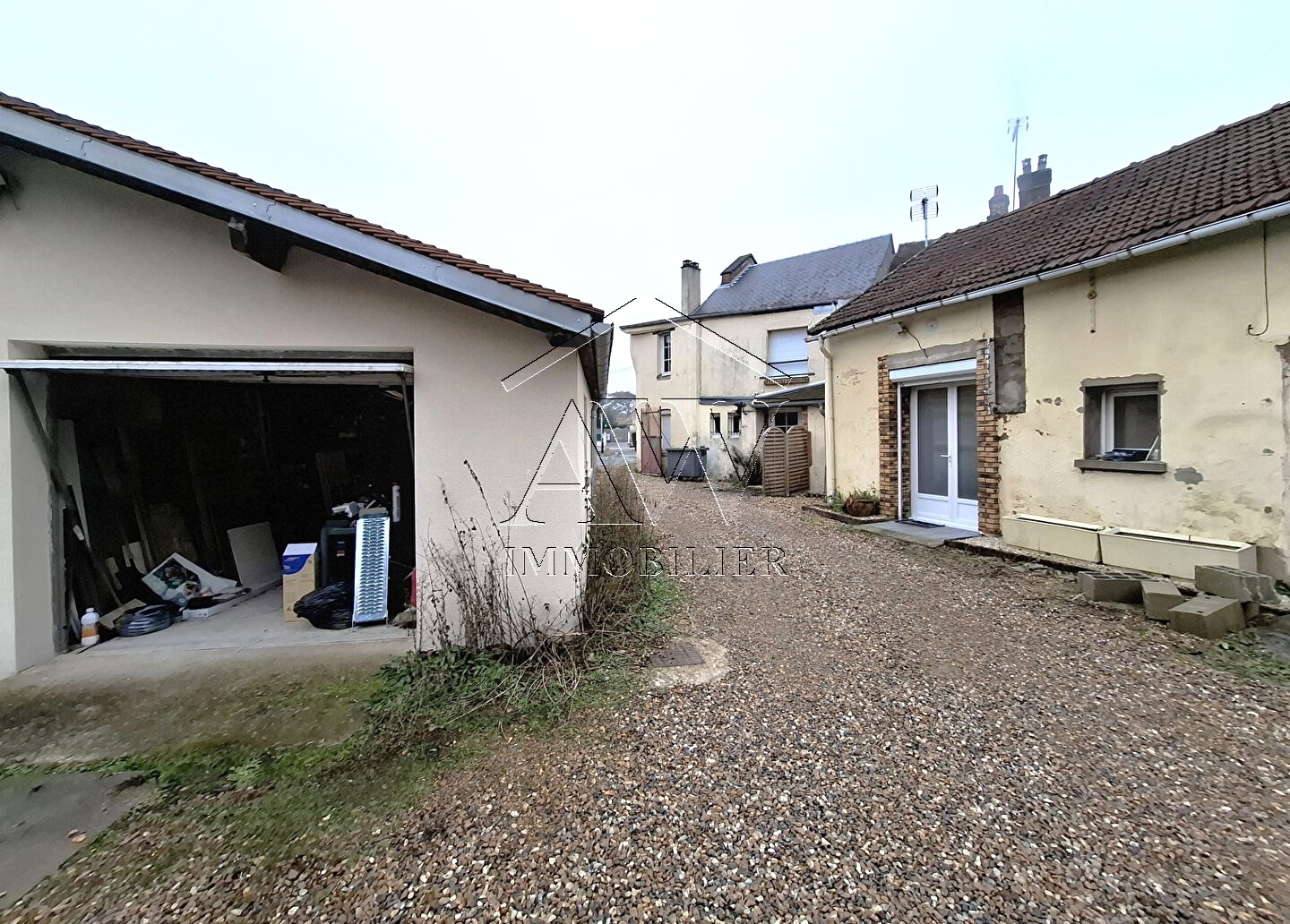 Agence immobilière de ARTHUR WINLEY IMMOBILIER - AW IMMOBILIER Sainte-Geneviève