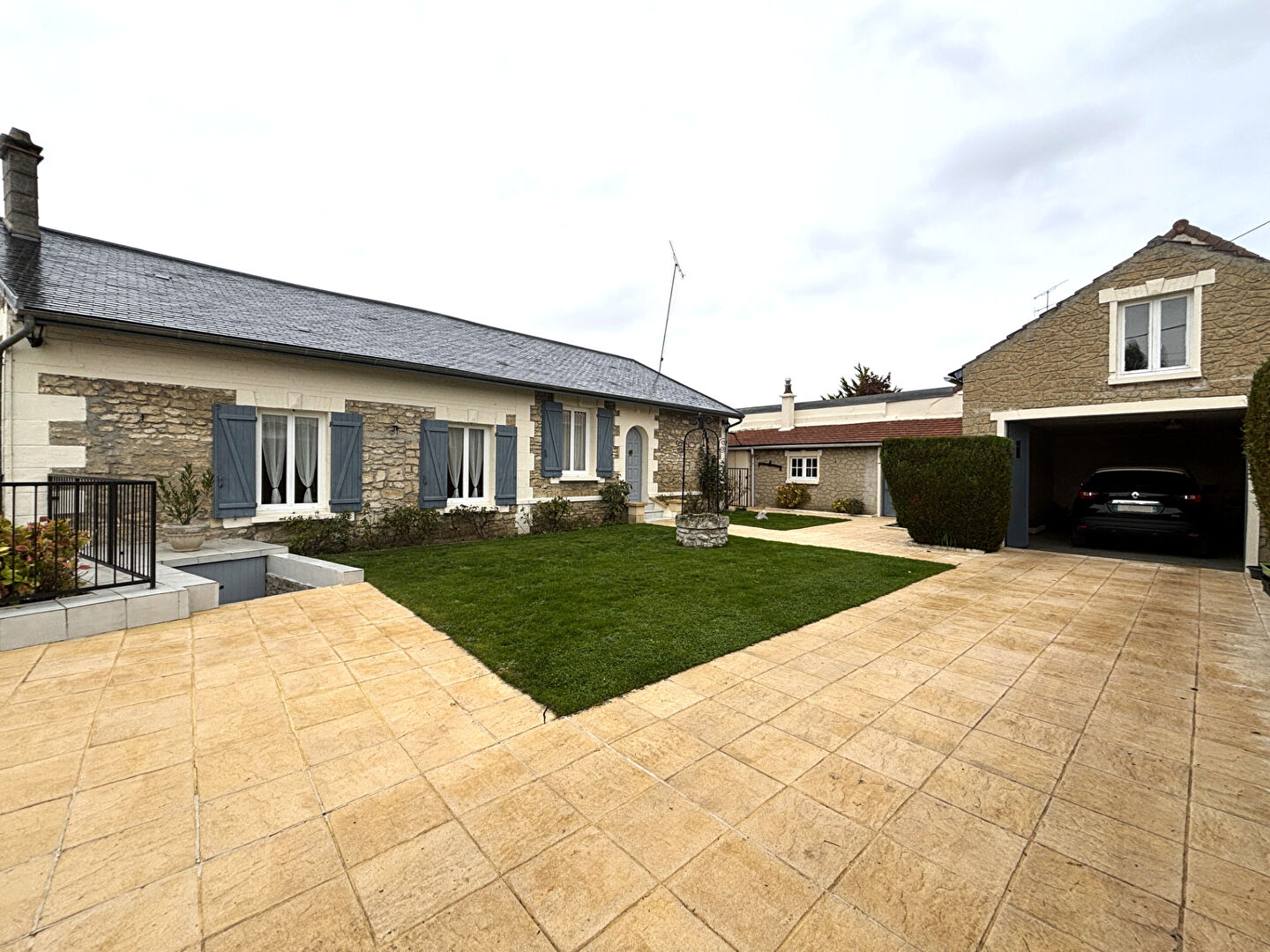 Agence immobilière de ARTHUR WINLEY IMMOBILIER - AW IMMOBILIER Sainte-Geneviève