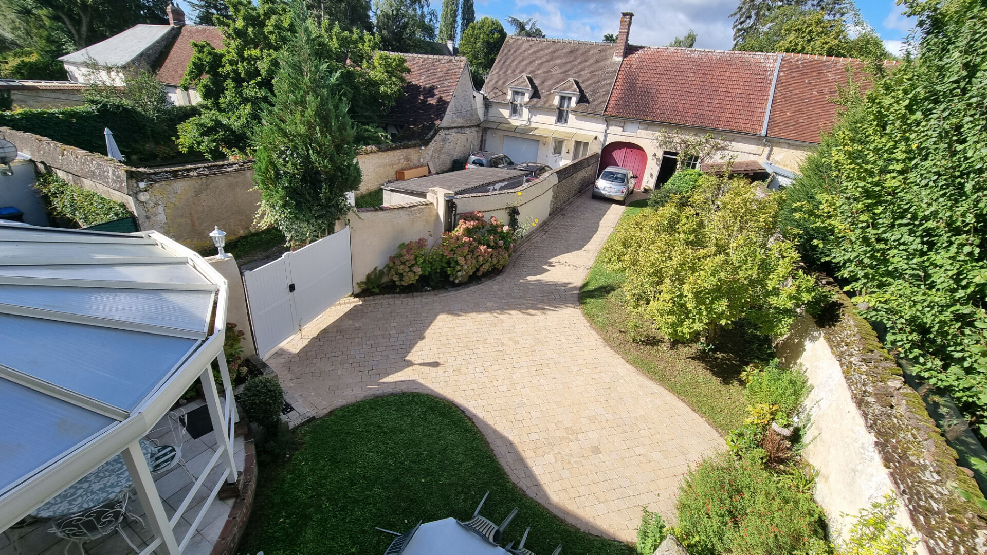 Agence immobilière de ARTHUR WINLEY IMMOBILIER - AW IMMOBILIER Sainte-Geneviève