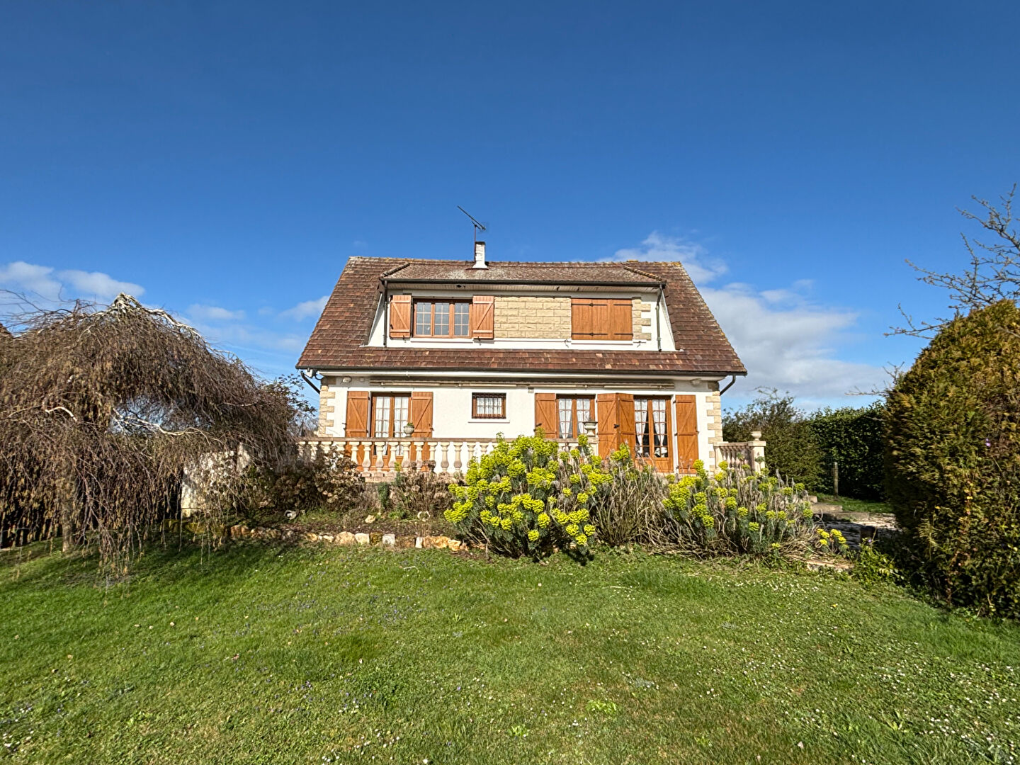Agence immobilière de ARTHUR WINLEY IMMOBILIER - AW IMMOBILIER Sainte-Geneviève