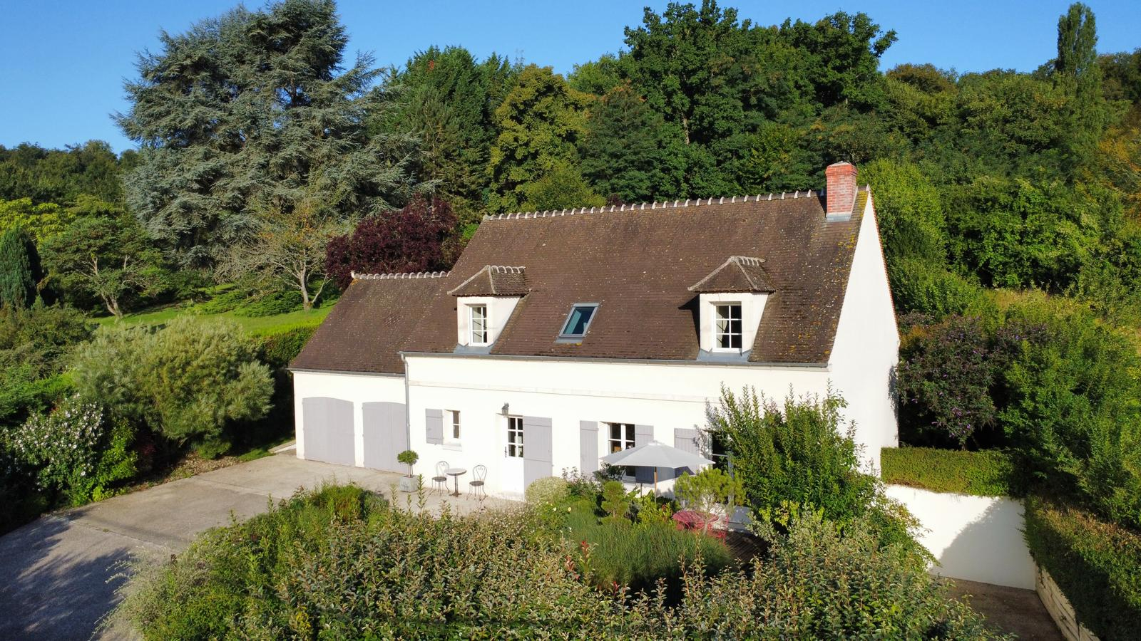 Agence immobilière de ARTHUR WINLEY IMMOBILIER - AW IMMOBILIER Sainte-Geneviève