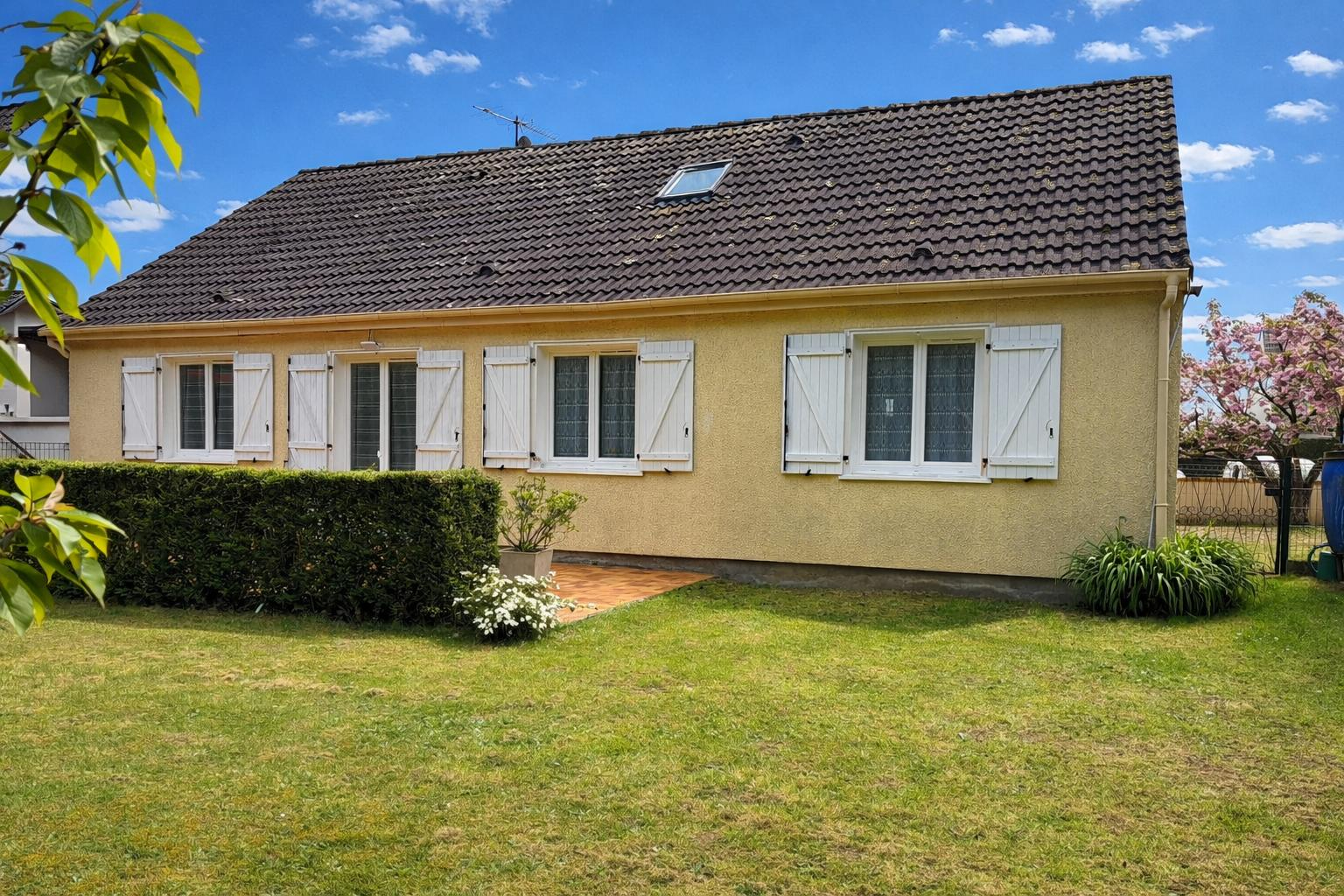 Agence immobilière de ARTHUR WINLEY IMMOBILIER - AW IMMOBILIER Sainte-Geneviève
